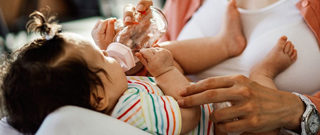 When to Start Giving Water to Newborns: Quenching the Thirst of Tiny Tots!